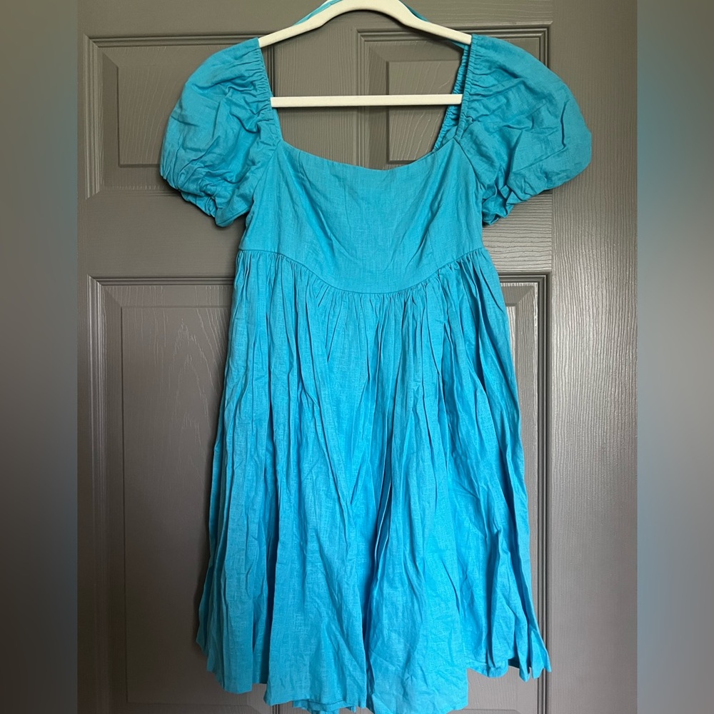 Blue dress